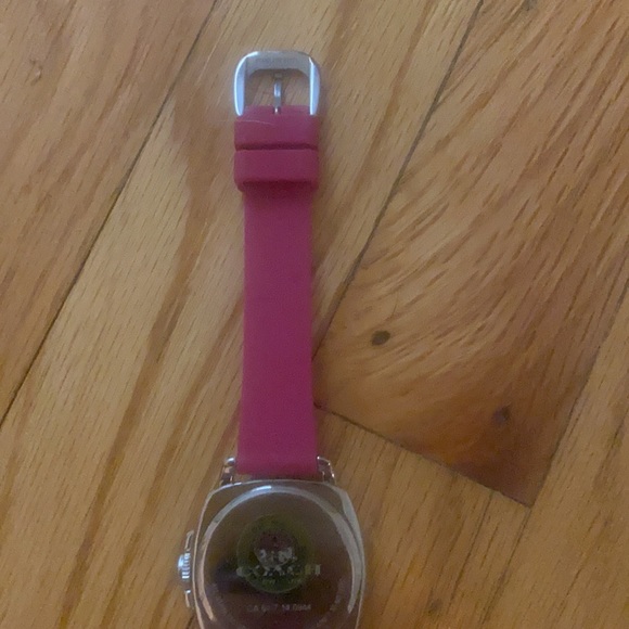 Coach watch - Picture 8 of 8